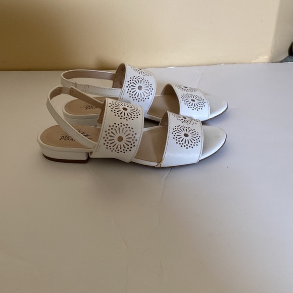 Life Stride Velocity Sandals - Picture 2 of 5